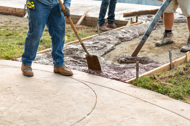 Best Concrete Patio Design and Installation in Jasmine Estates, FL