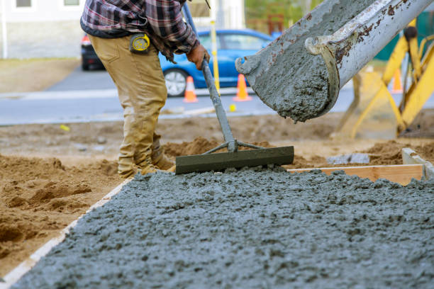 Best Concrete Patio Design and Installation in Jasmine Estates, FL